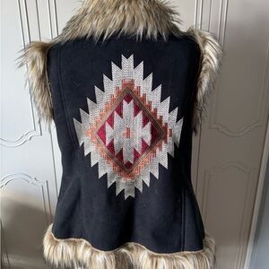 Tasha Polizzi chateau Vest Black w/ faux fur and southwestern embroidery-MED